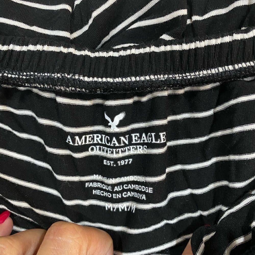 Black/white Aeropostale shirt - Picture 2 of 2